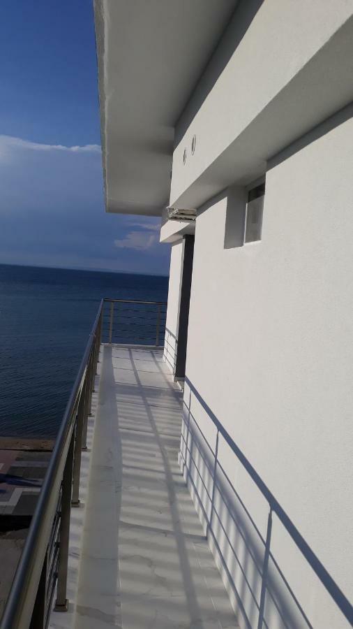 Roses Apartment Peraia  Exterior photo